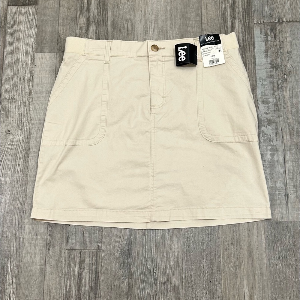 Lee Skort